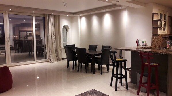 Dining - Cairo Sunny Sky and Garden View Rooftop apartment (Cairo)