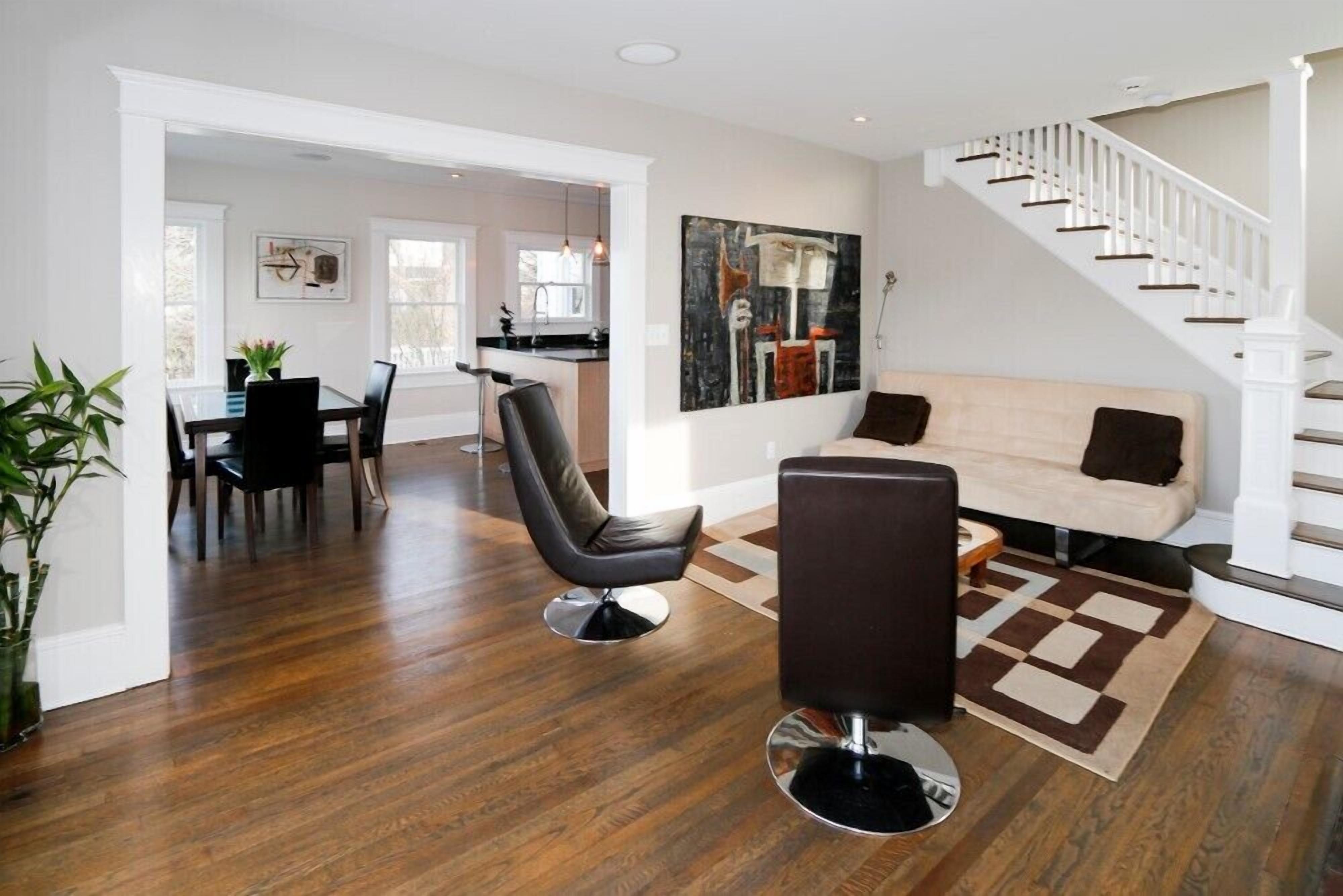 Luxury Oasis Panoramic Lake Views - terrace and hot-tub overlooking Deal Lake