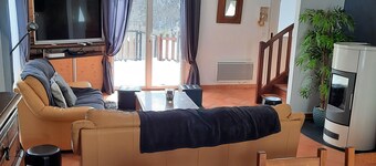 MAISON 12 PERS. SITUEE ENTRE ST LARY SOULAN ET PIAU ENGALY