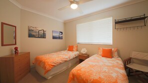 2 habitaciones, tabla de planchar con plancha y wifi gratis 