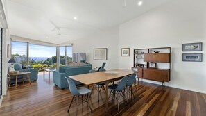 Interior - Rockpool - stunning Woolgoolga Headland position (Woolgoolga)