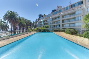 Outdoor pool - Departamento en Playa Miramar (Vina del Mar)