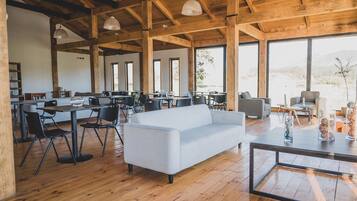 32-inch LCD TV with satellite channels, TV