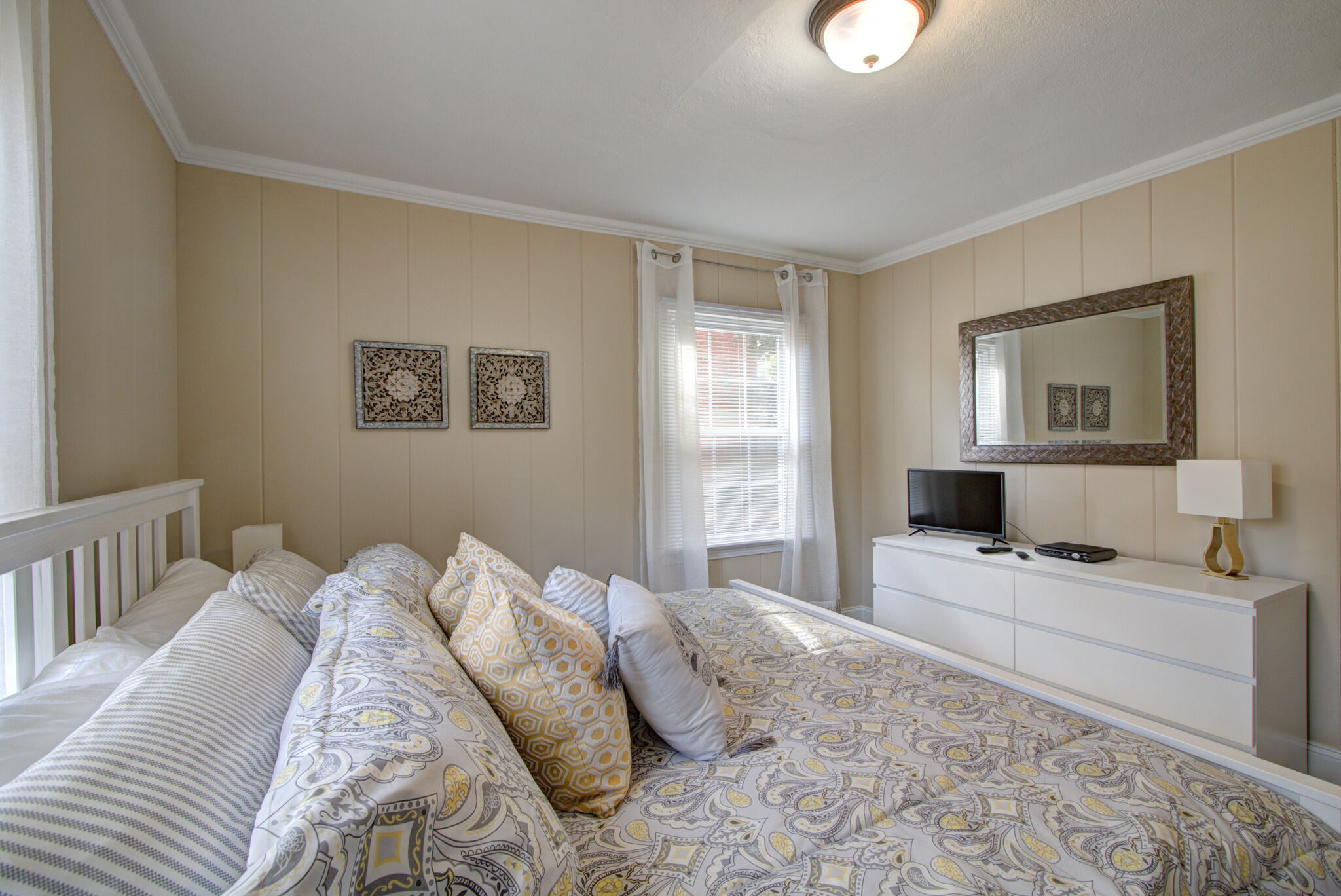 Beautiful Elizabeth Bungalow