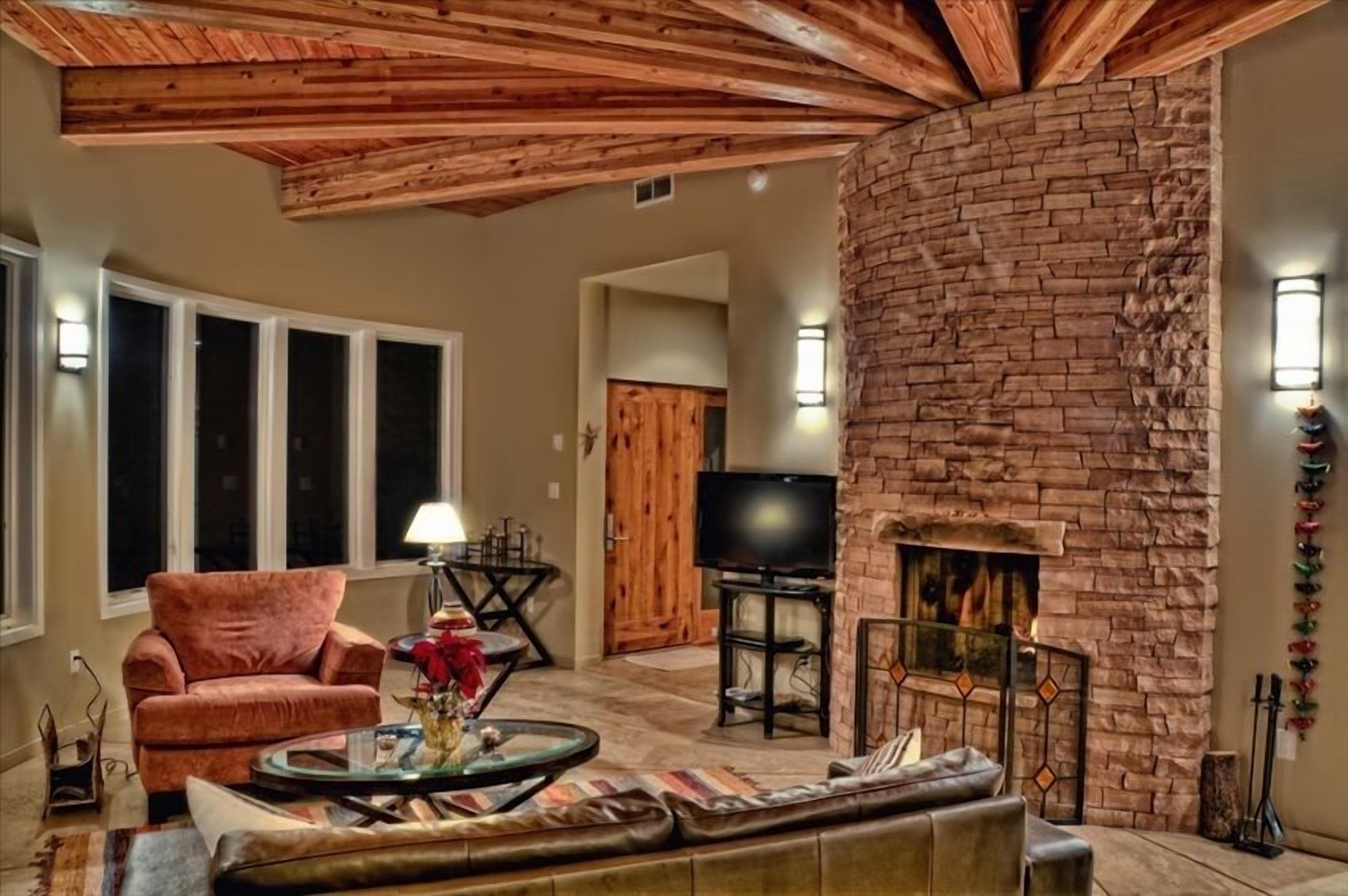 *WILL TAKE YOUR BREATH AWAY* 360 Degree Views of Abiquiu Lake & Ghost Ranch