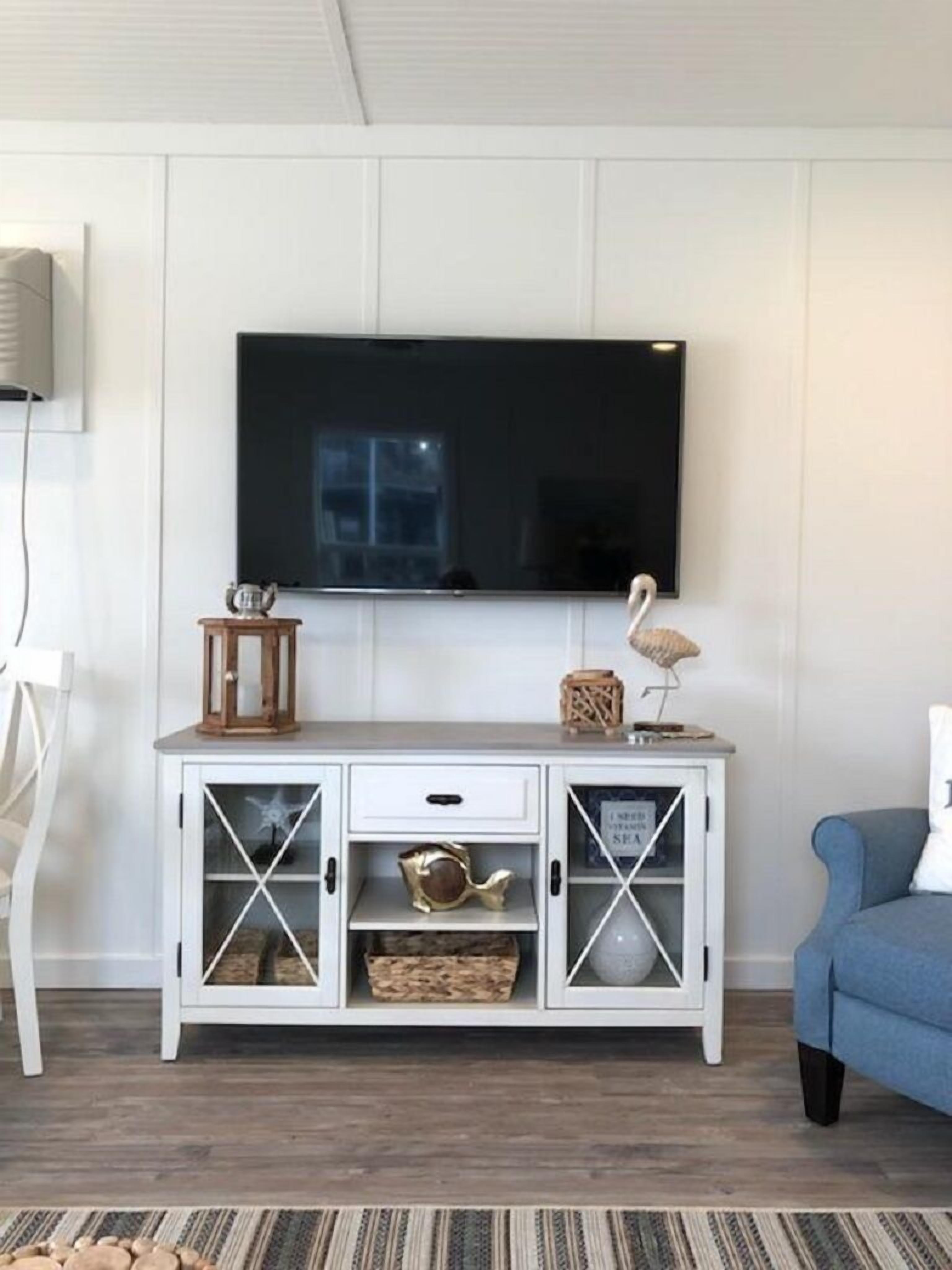 Joat 2 - Spacious Houseboat Sleeps 9-12