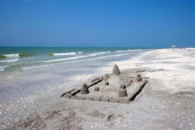  Pointe Santo Newly Renovated Gulf View Ground Floor 2BR Condo