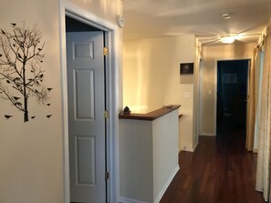 Interior - Private 3BR family retreat close to woodfield mall (Hoffman Estates)