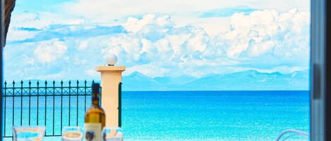 Apartamento conforto, vista para o mar | Vista da sacada