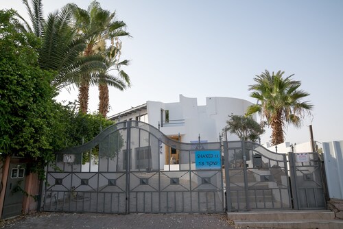 Villa and Diving Resort