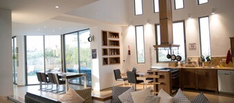 Villa and Diving Resort