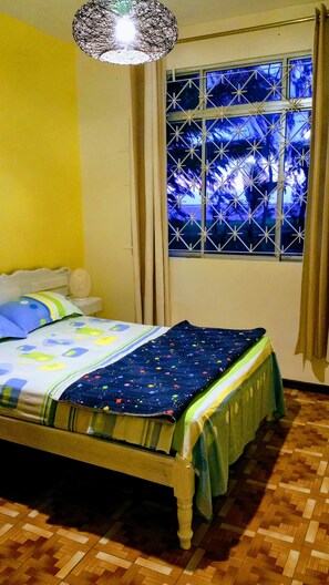2 bedrooms, free WiFi, bed sheets, wheelchair access