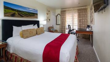 King Balcony | Free WiFi, bed sheets