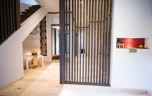 一棟貸し | 高級寝具、低反発ベッド、客室ごとに異なる装飾、WiFi (無料)