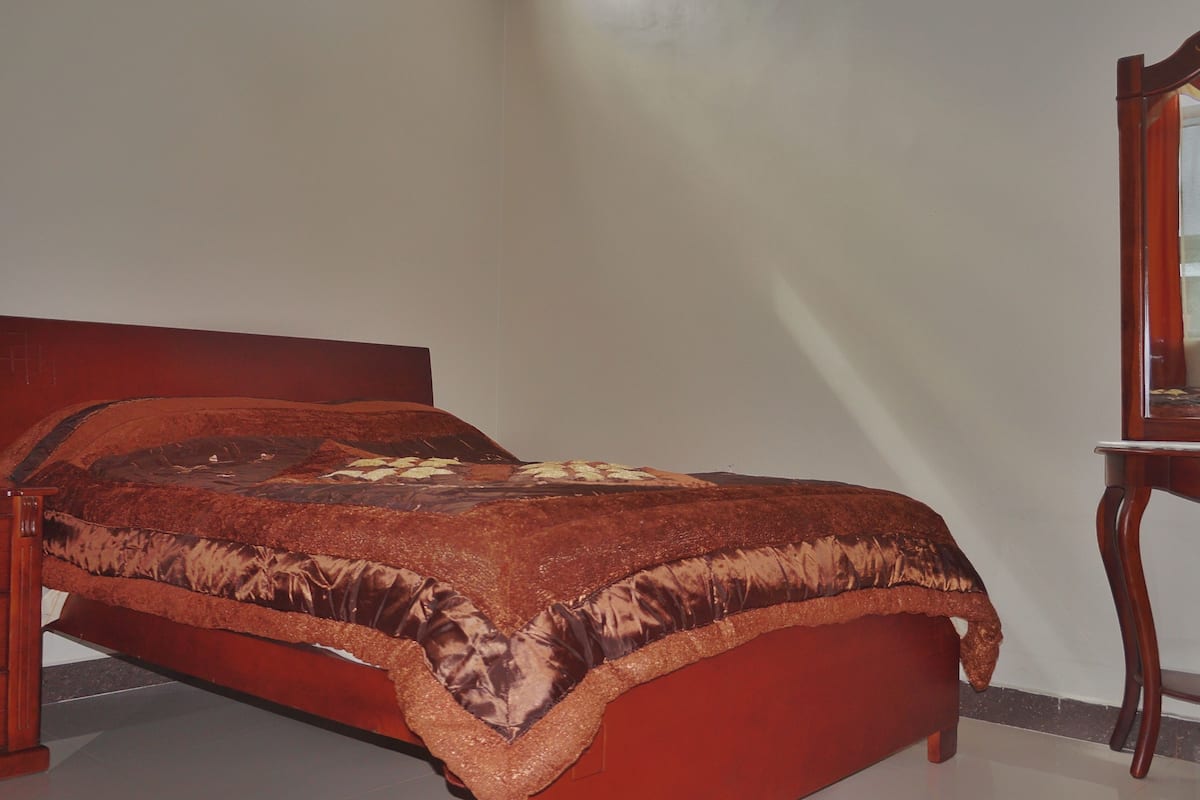 Camas plegables/adicionales, wifi gratis y ropa de cama