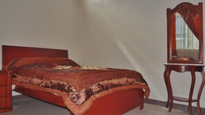 Rollaway beds, free WiFi, bed sheets