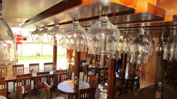 Bar (en el alojamiento)