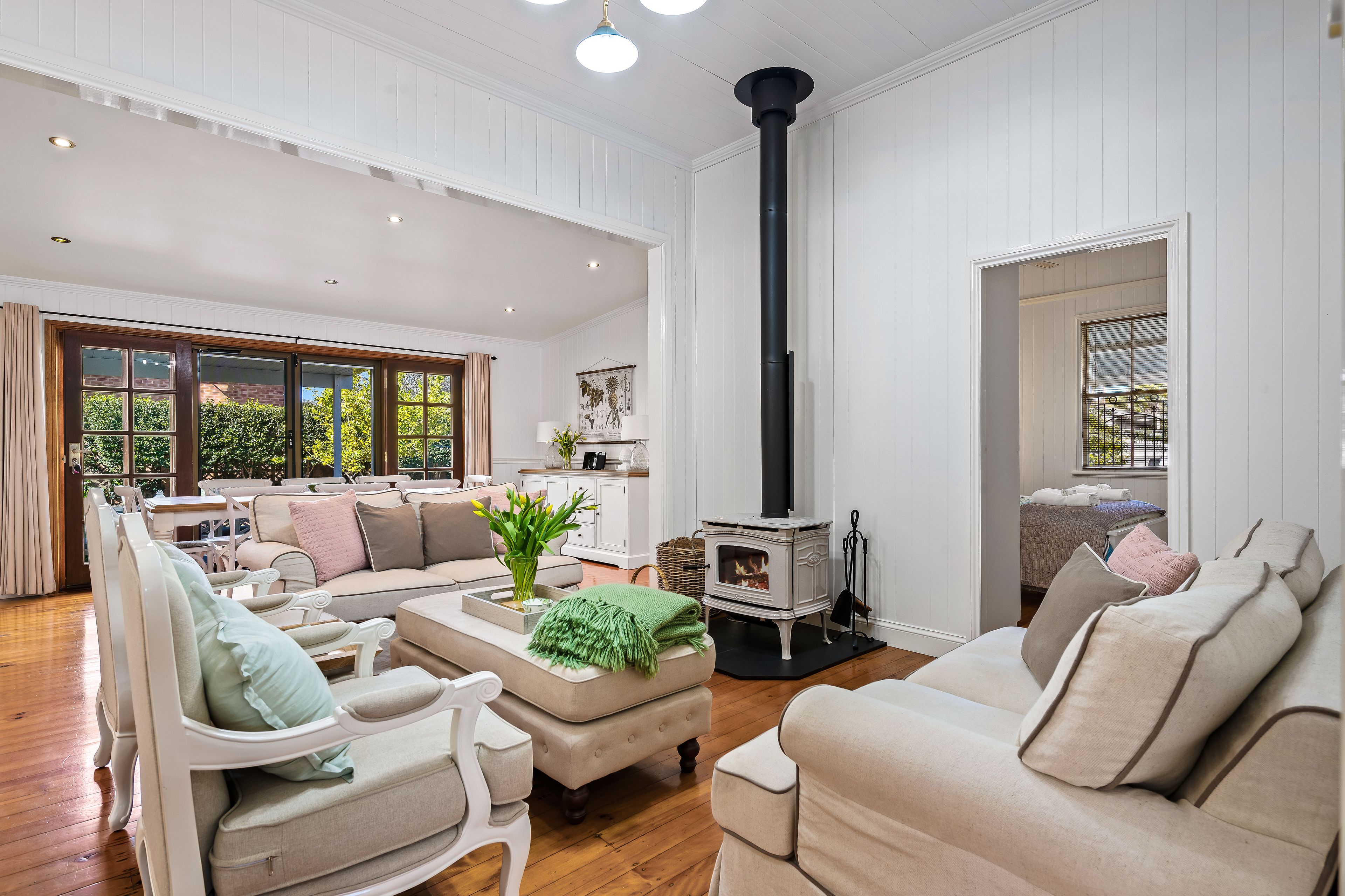 Family House, 3 Bedrooms, Garden View | Living area | Flat-screen TV, fireplace