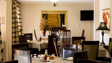 Desayuno inglés incluido todos los días