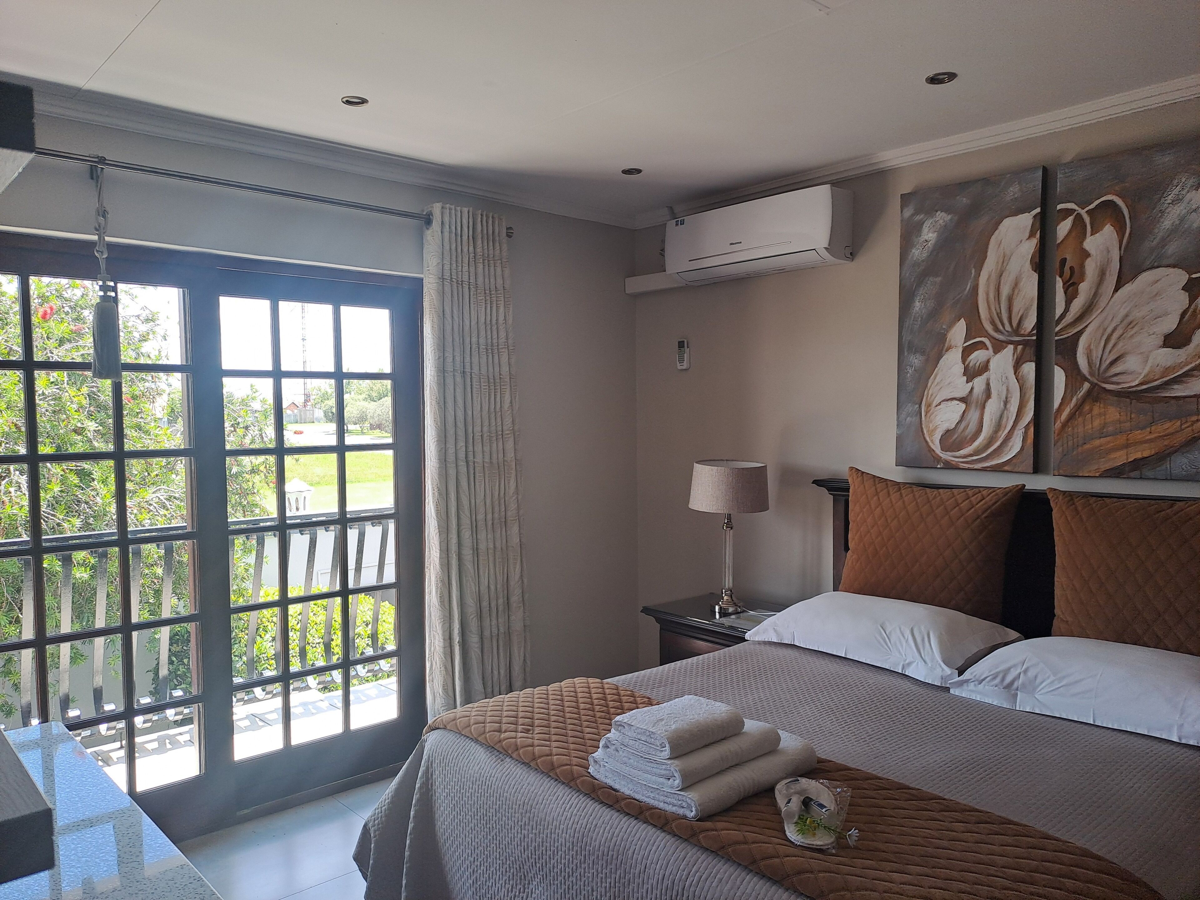 Luxury Double Room | 1 bedroom, premium bedding, down comforters, in-room safe