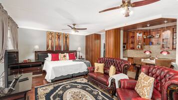 1 bedroom, premium bedding, down duvets, in-room safe