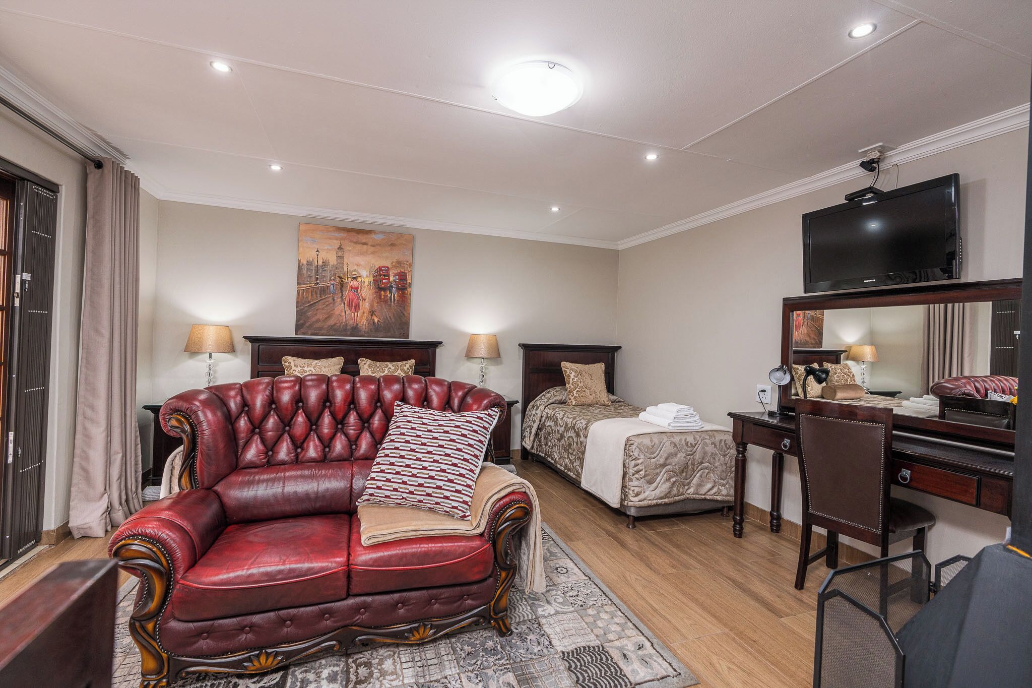 Family Double Room | 1 bedroom, down duvets, in-room safe, desk