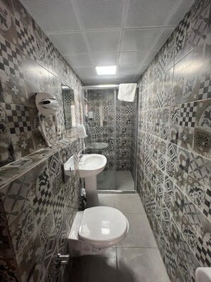 Standard Studio, 1 Bedroom | Bathroom - City House Hotel (Antalya)