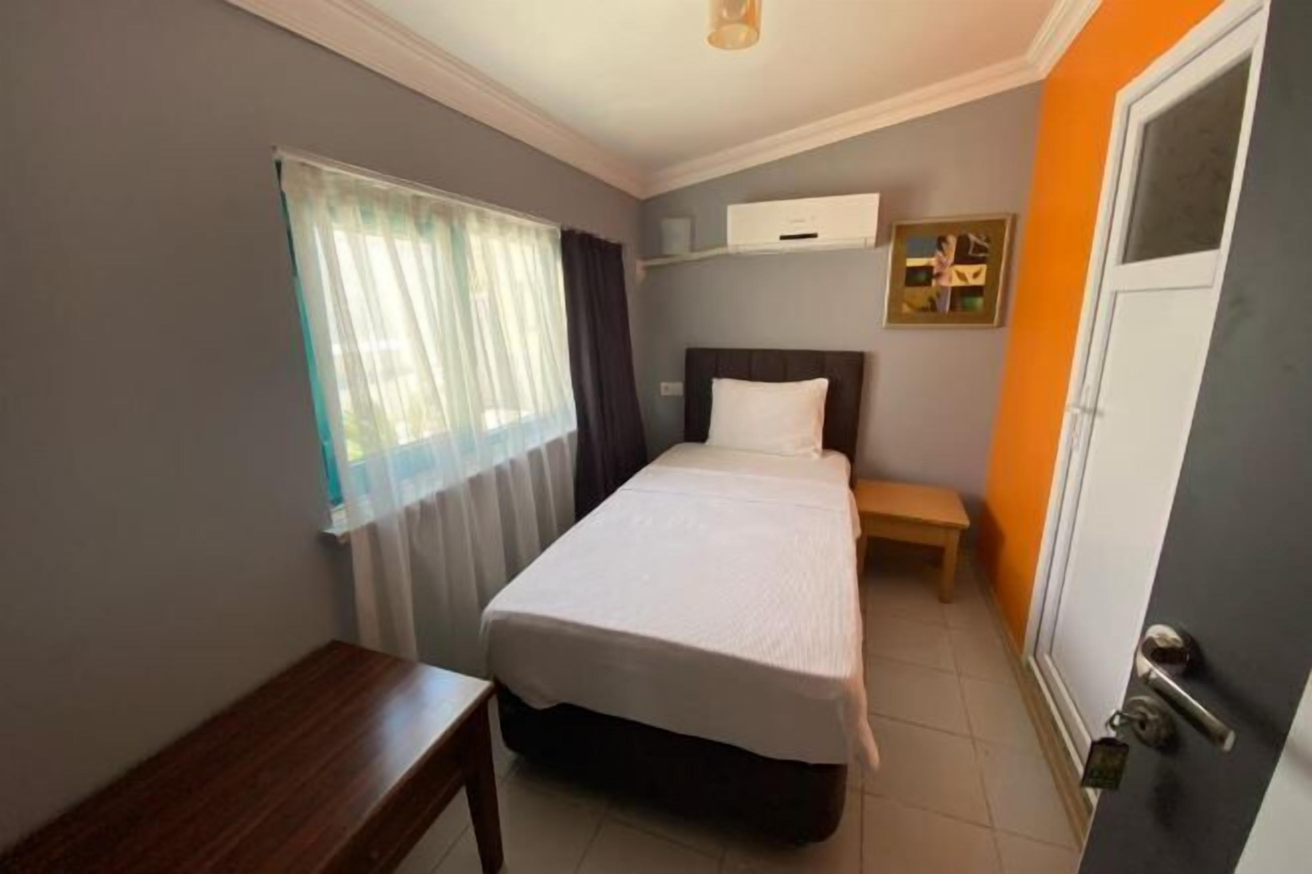 Premium bedding, soundproofing, free WiFi, bed sheets