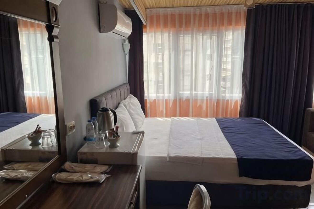 Premium bedding, soundproofing, free WiFi, bed sheets