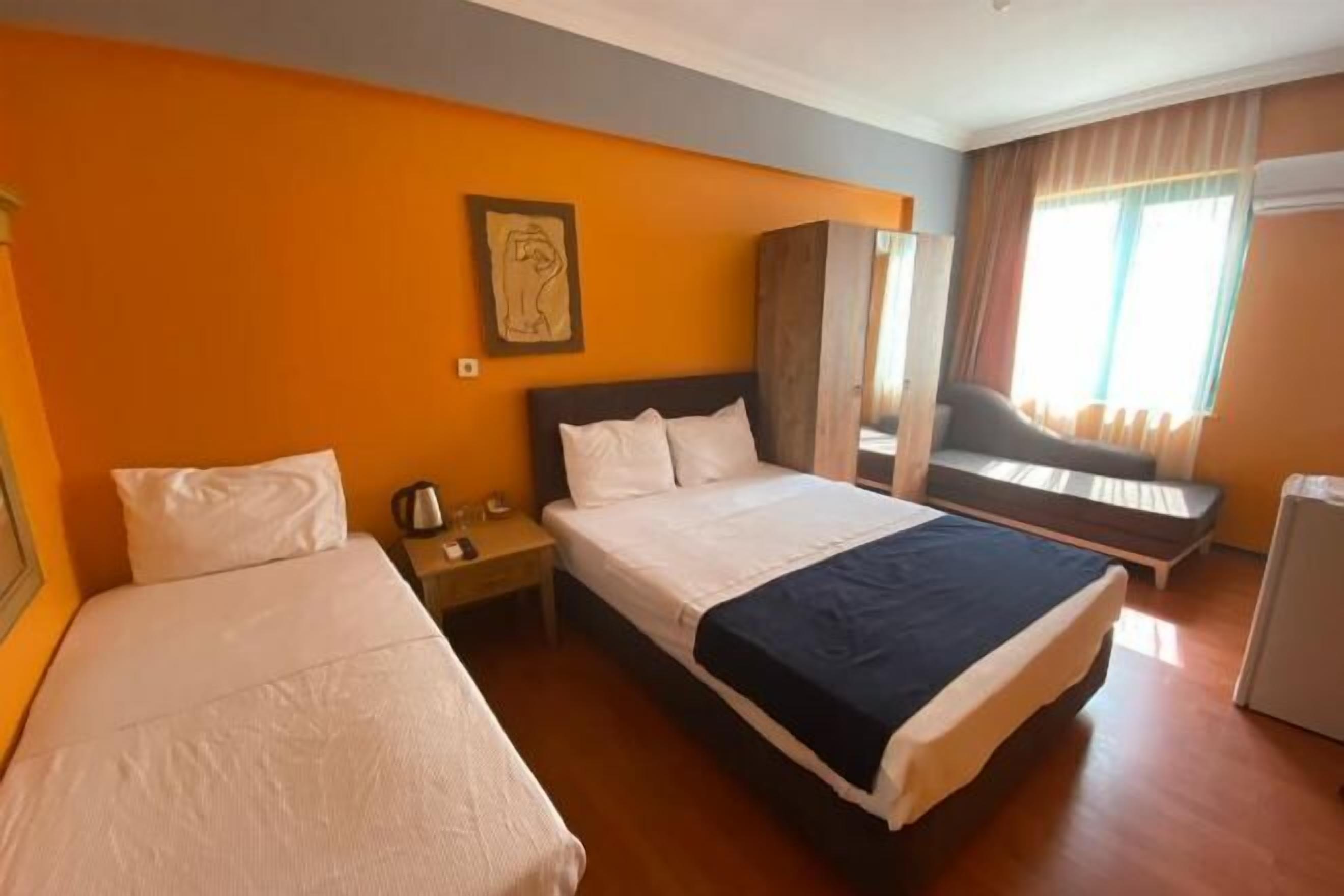 Premium bedding, soundproofing, free WiFi, bed sheets