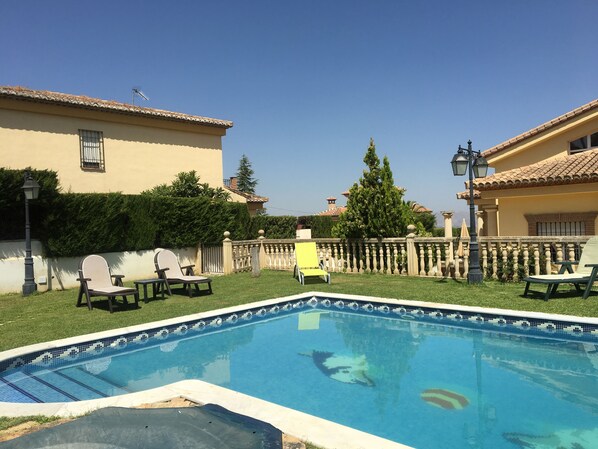 Alberca al aire libre