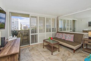 32–tuumainen taulutelevisio, jossa kaapelikanavat