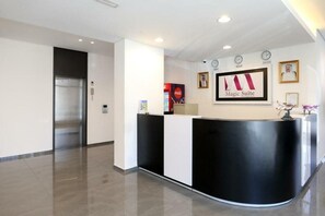 Lobby - Magic Suite Salmiya (Salmiya)