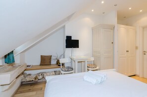 Studio | Desk, blackout drapes, free WiFi, bed sheets - Apartments Zoro (Dubrovnik)