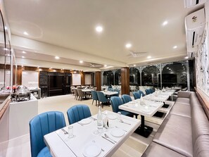 Restaurant - Olive Resorts (Ramtek)