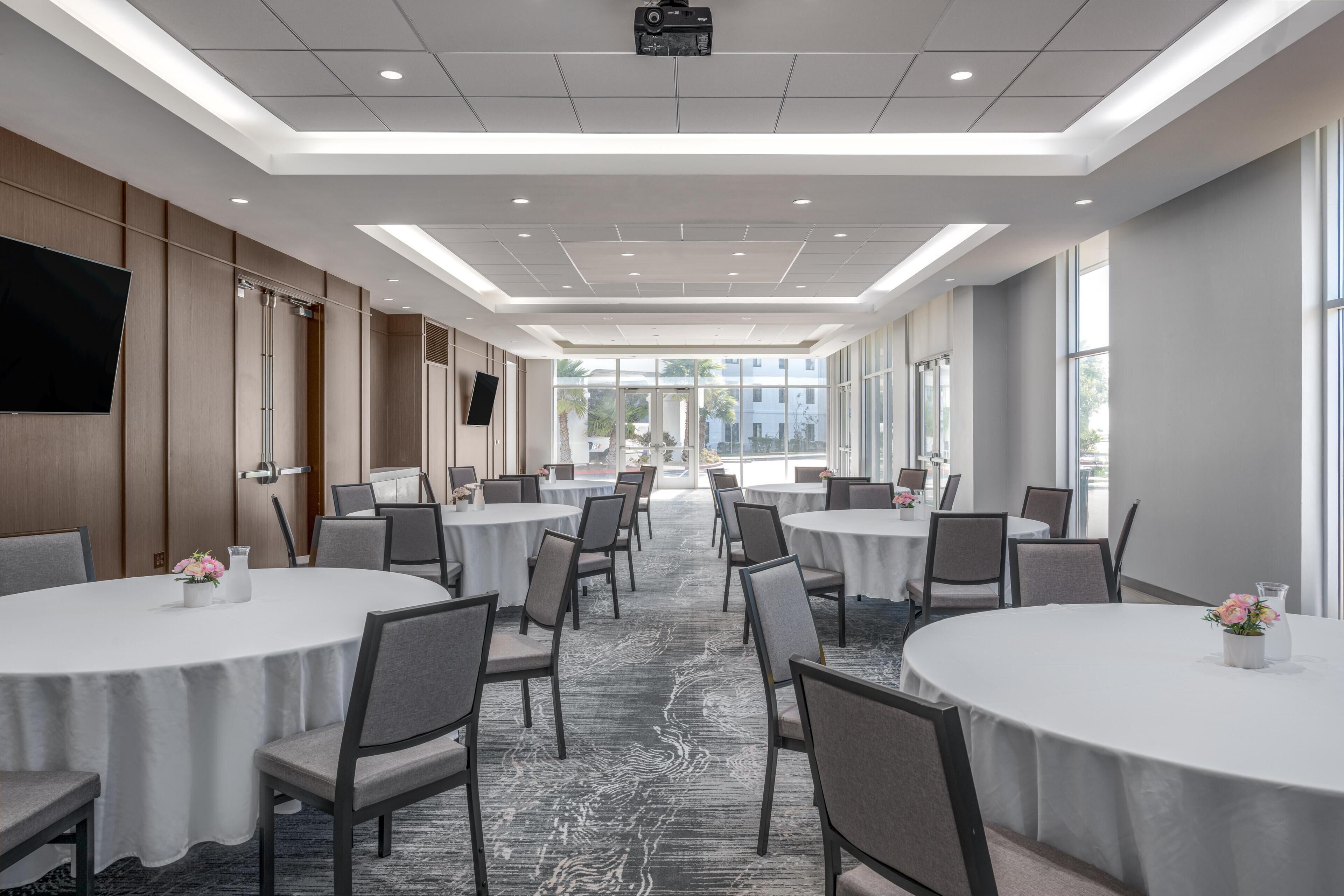 Photo - Home2 Suites by Hilton Alameda Oakland Airport
