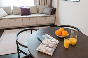 Classic Apartment | Soundproofing, iron/ironing board, free WiFi, bed sheets