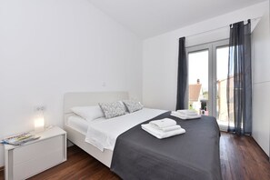 Room - Crowonder Harbor Vila West Apartment (Bibinje)