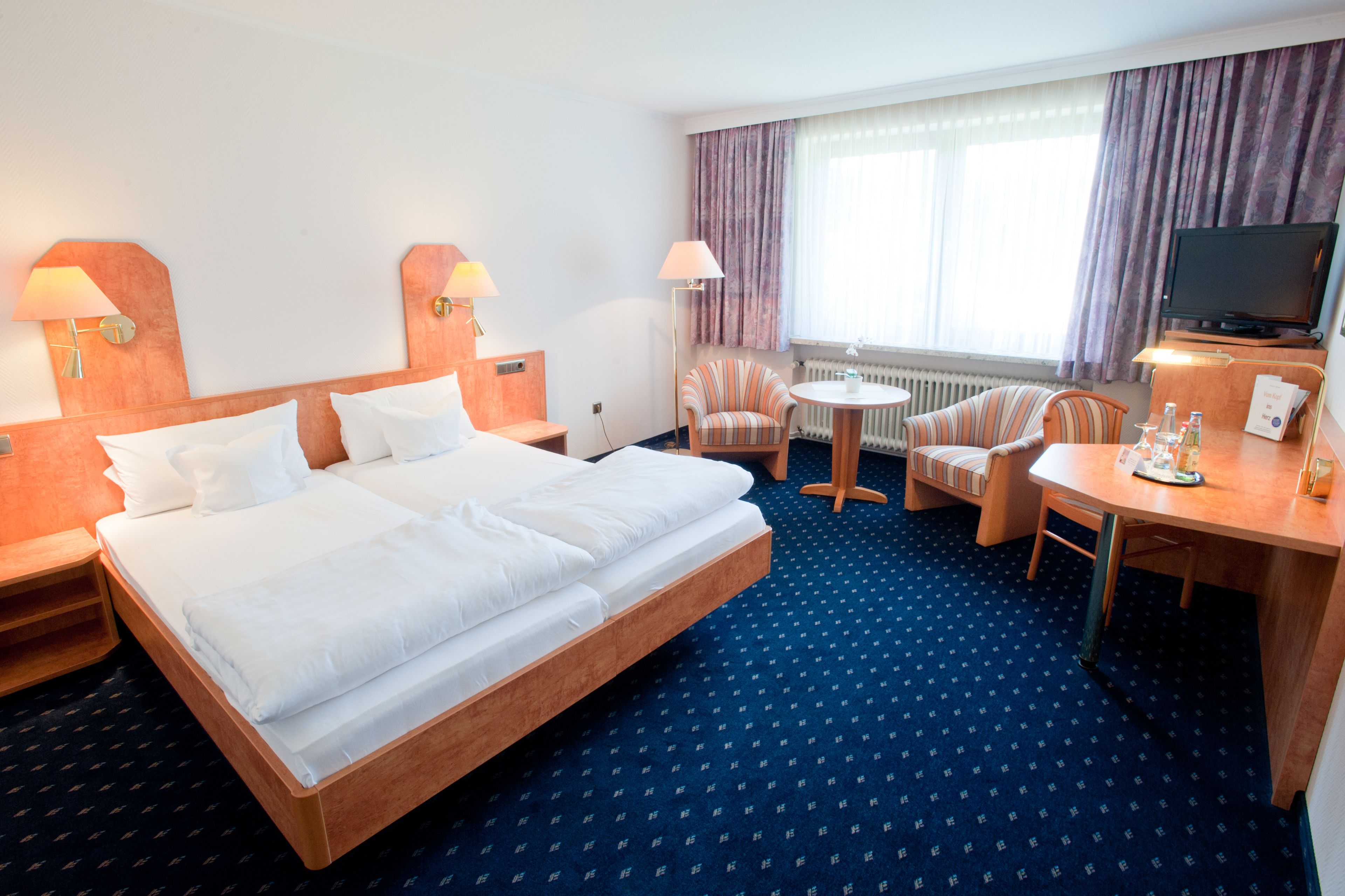 in-room safe, individually decorated, individually furnished, desk