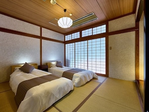 Traditionele kamer, niet-roken, uitzicht op rivier (Japanese Western) | Een kluis op de kamer, gratis wifi