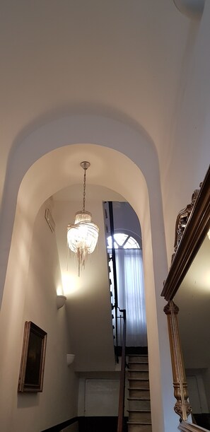 Exterior - Fera O' Luni (Catania)