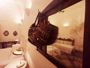 Shower, bidet, towels - Fera O' Luni (Catania)