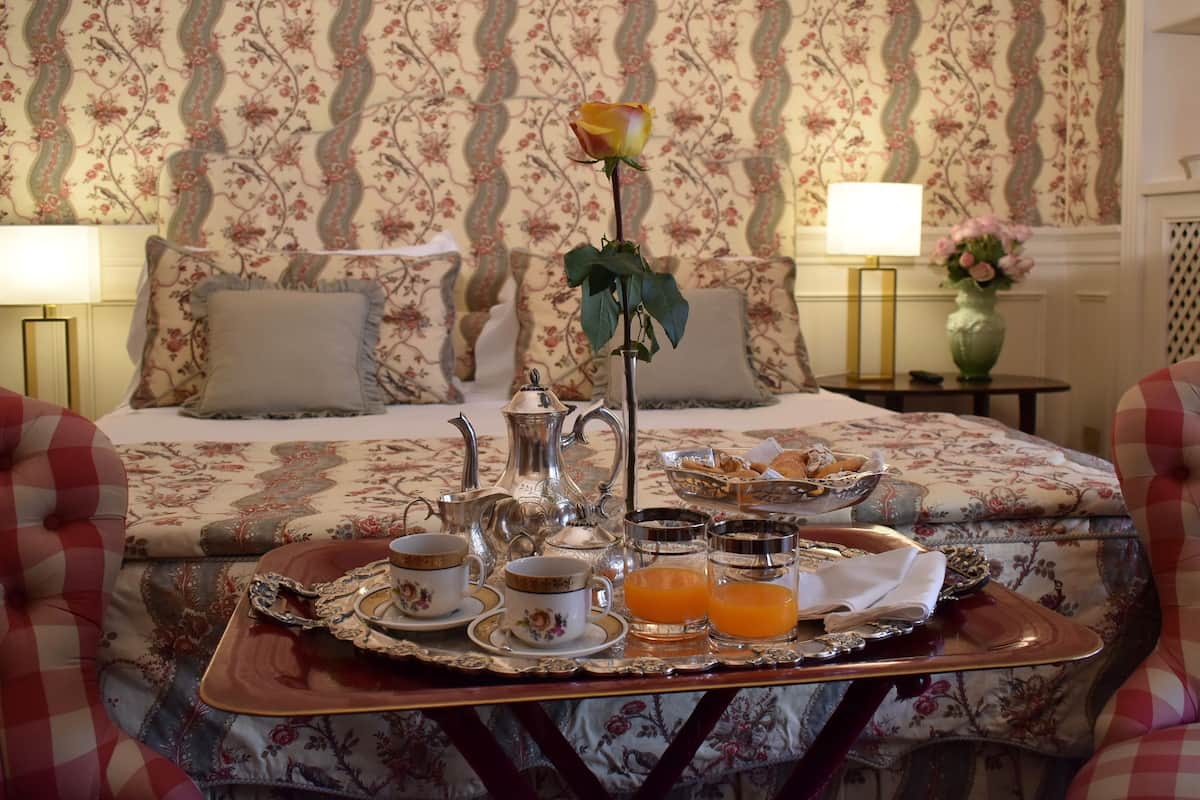 Superior Room, 1 King Bed, Balcony