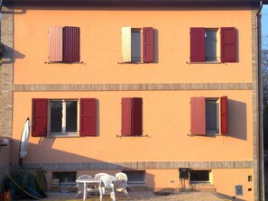 Front of property - Casa nel bosco (Reggio nell'Emilia)