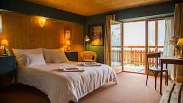 Luxury Room | Soundproofing, free WiFi, bed sheets