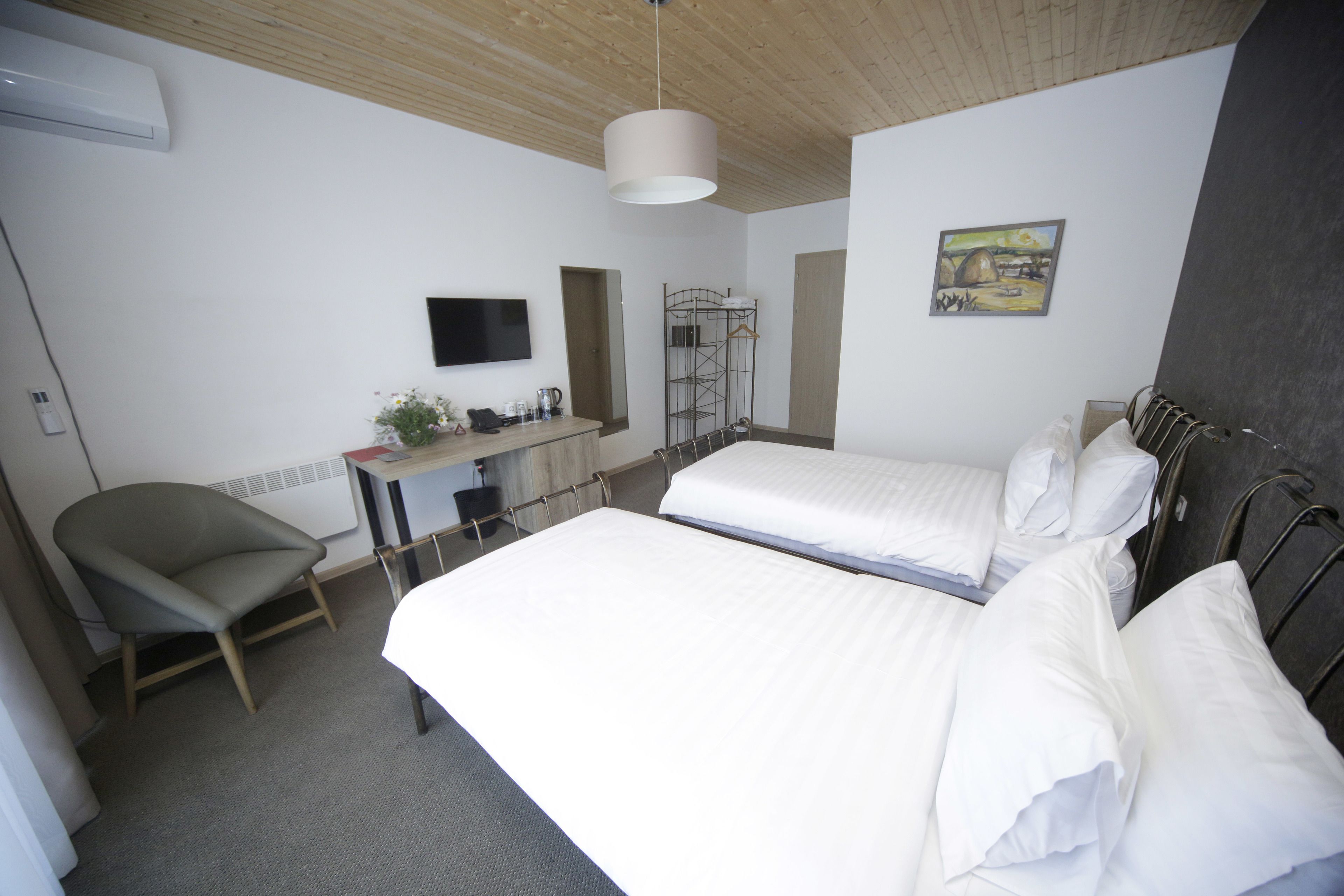 Kamar Double atau Twin Deluks | Kedap suara, Wi-Fi gratis, dan seprai linen