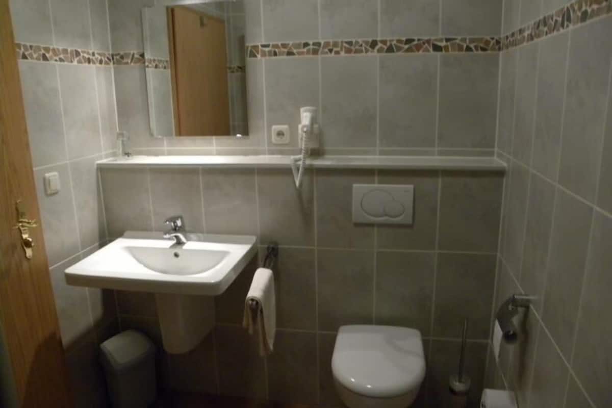 free toiletries, hair dryer, towels