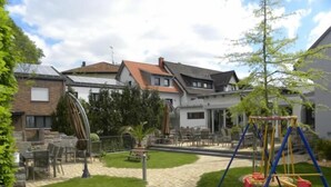 Área de juegos infantiles al aire libre