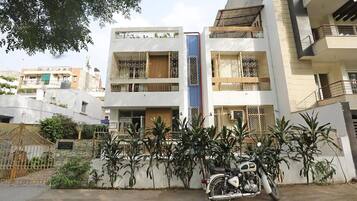 Free self-parking, free valet parking