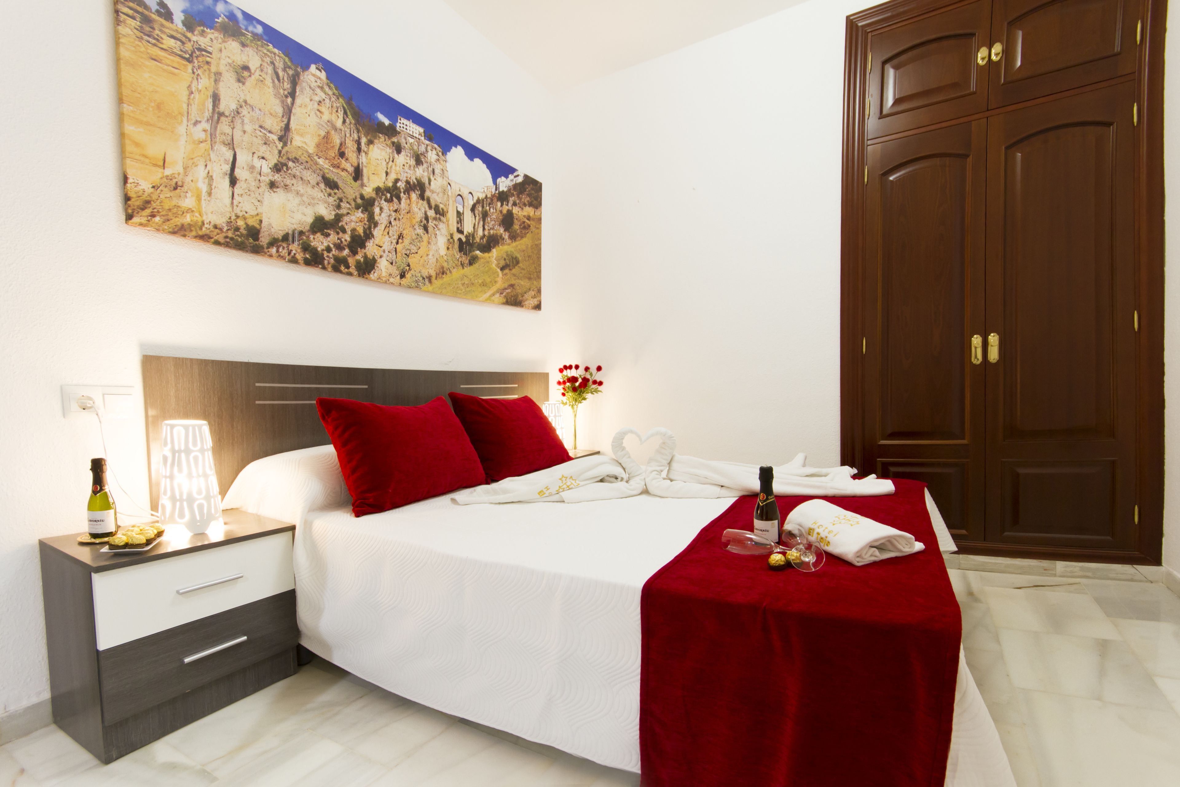 2 habitaciones, cortinas blackout, cunas gratuitas y wifi gratis 